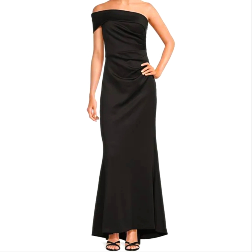 Elegant Black Off-Shoulder Evening Gown Sz 2